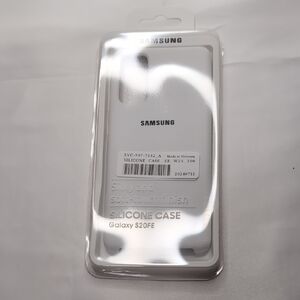 Samsung Galaxy S20 FE Smooth White Case